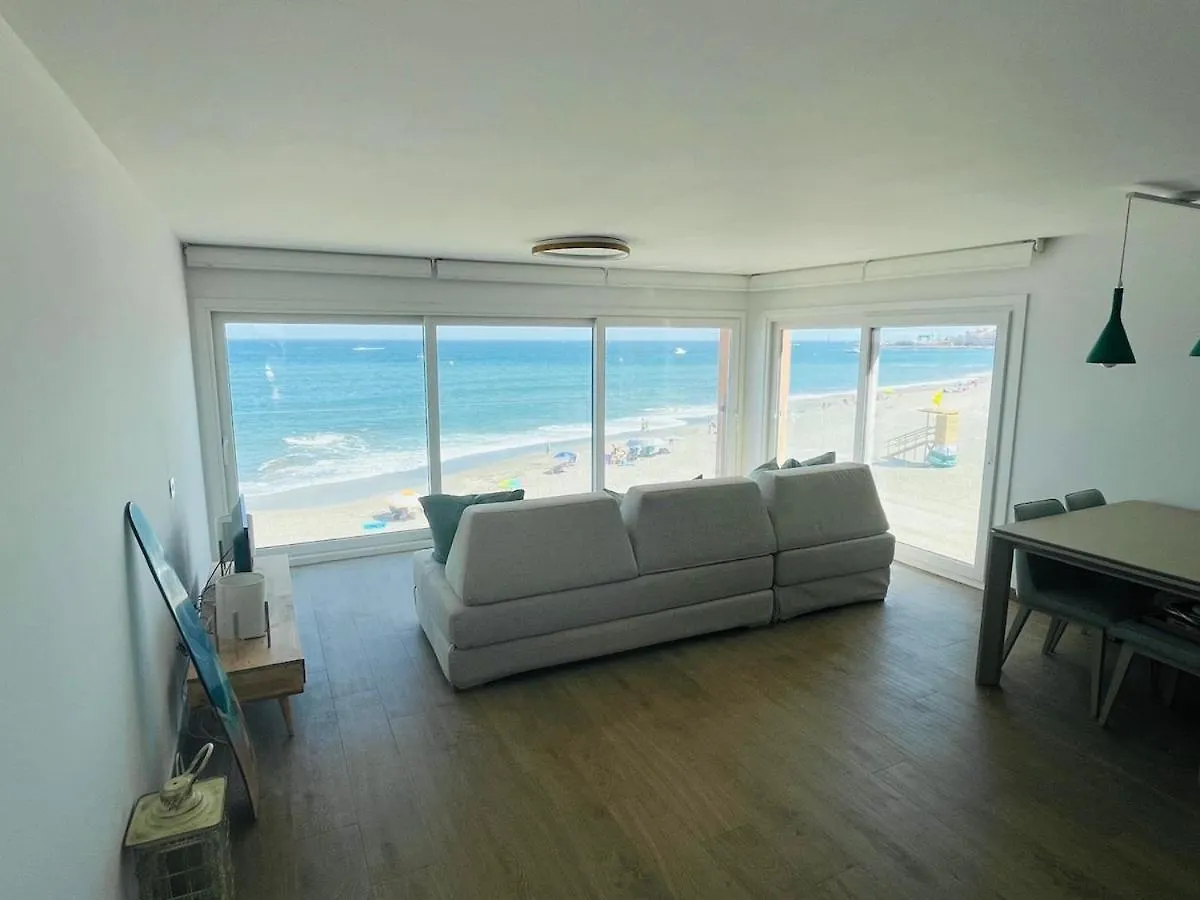 Luxury, Beach Front, Two-Bedroom Apartment Торрегуадиаро