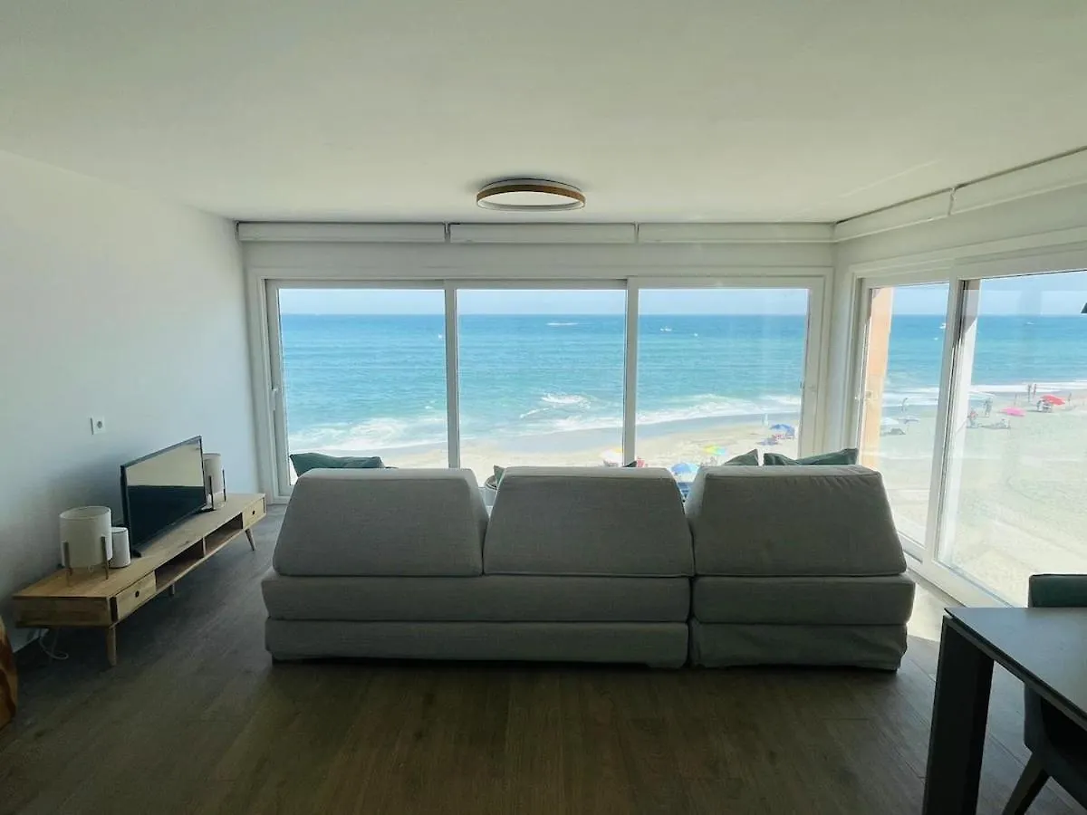Luxury, Beach Front, Two-Bedroom Apartment Torreguadiaro